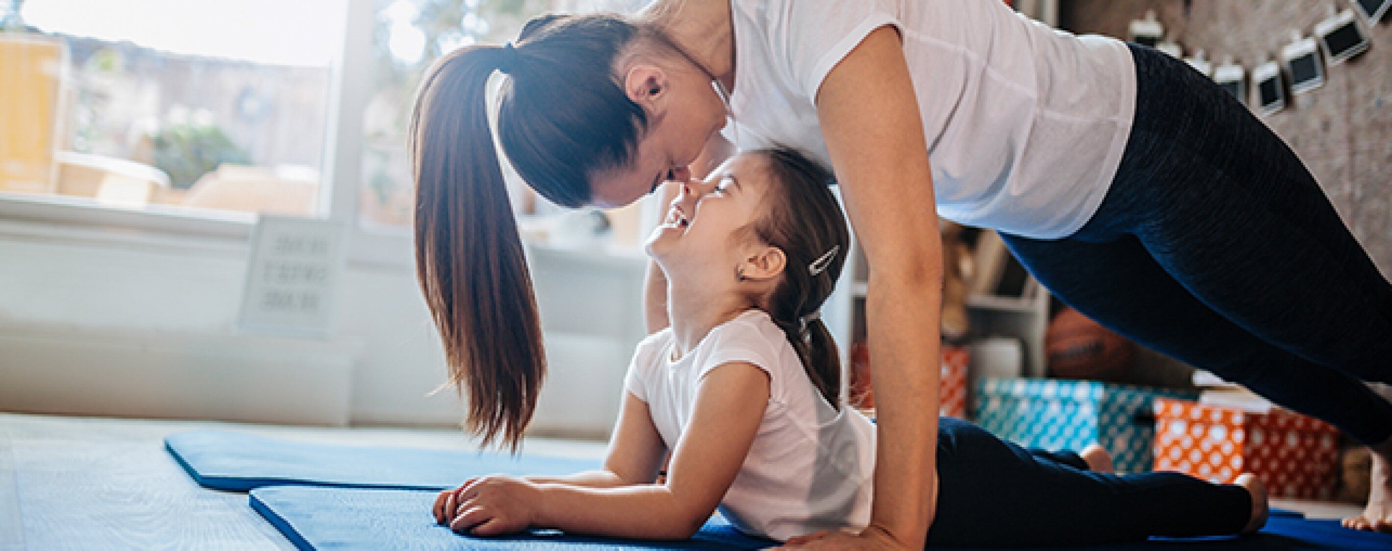 5 Simple Yoga Poses to Do with Kids